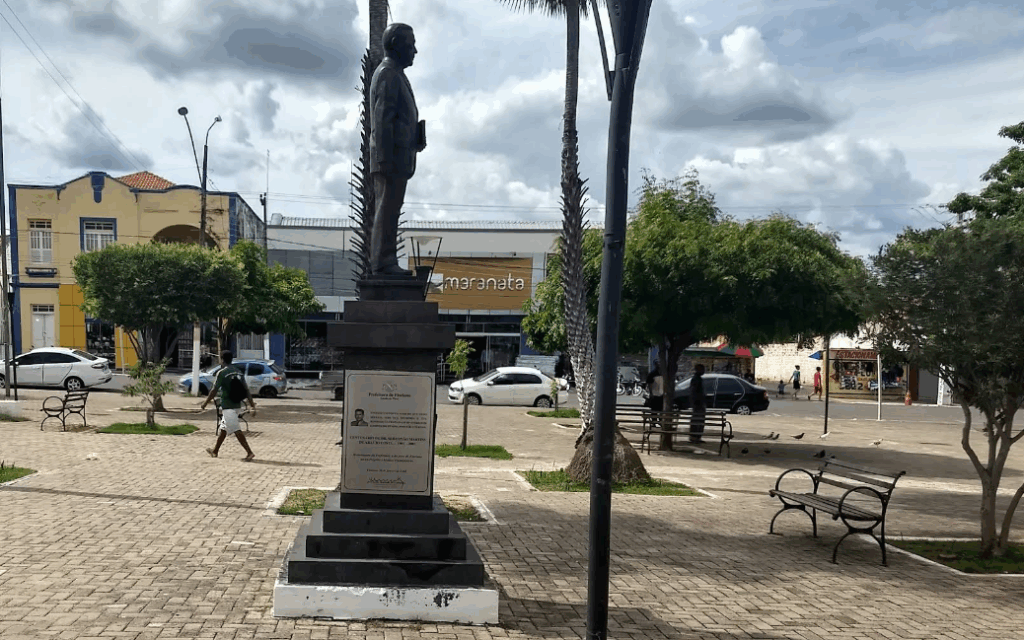 Praça Dr. Sebastião Martins, Floriano - PI