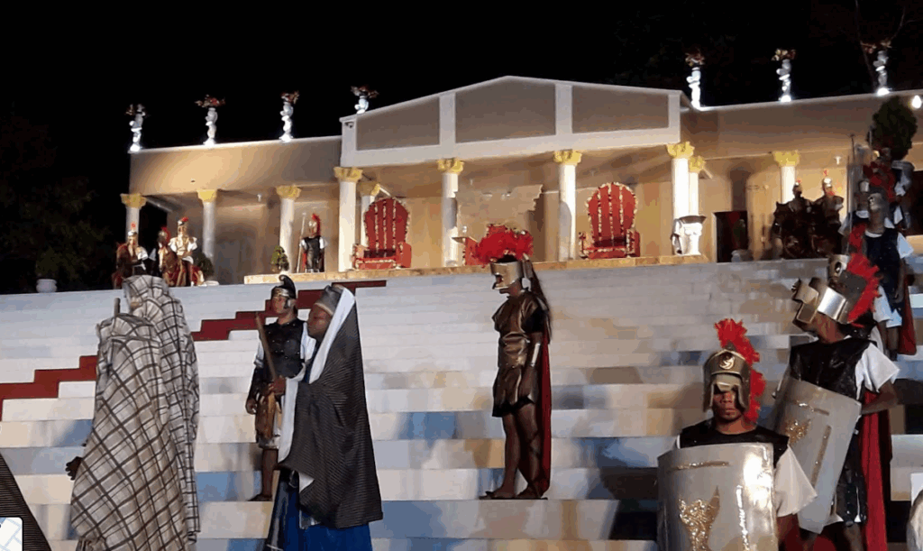 evento Paixão de Cristo realizado em Floriano - Pi
