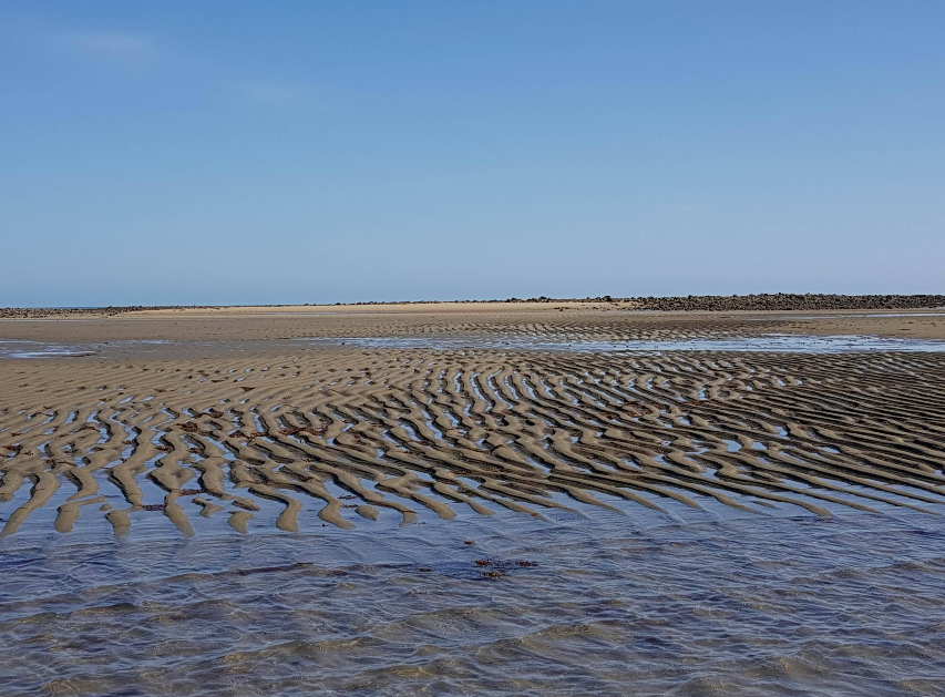 Maré baixa na praia de Barra Grande